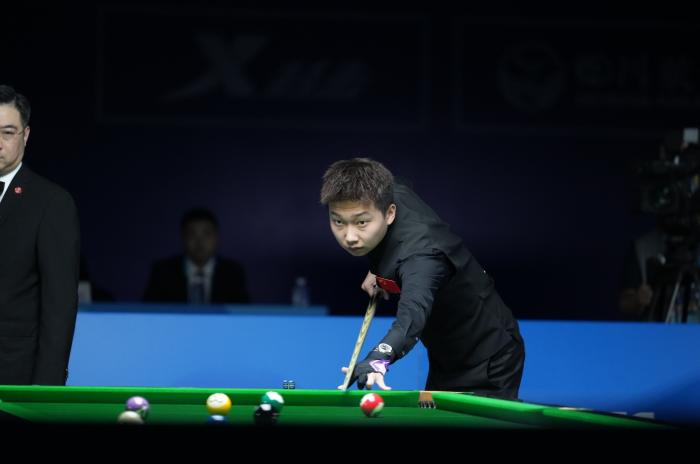 边路推进 边路推进